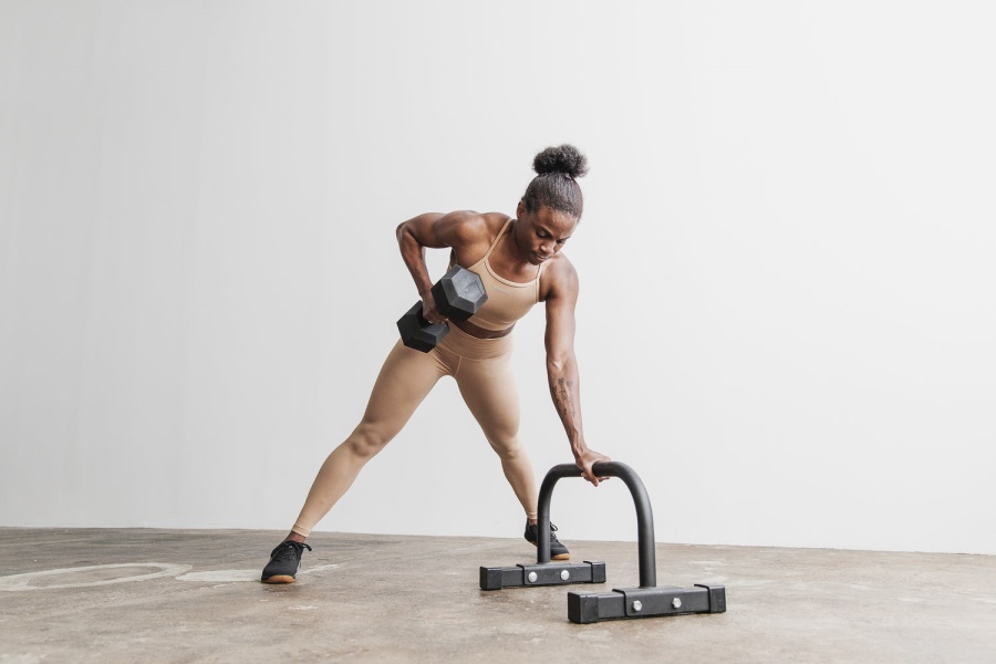 NOBULL High-Neck Sports Bra (Matte) Sand
