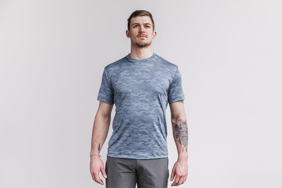 NOBULL Men's Lightweight Textured Tee (Camo) Coastal