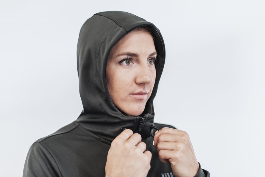 NOBULL Women's Softshell Jacket Graphite